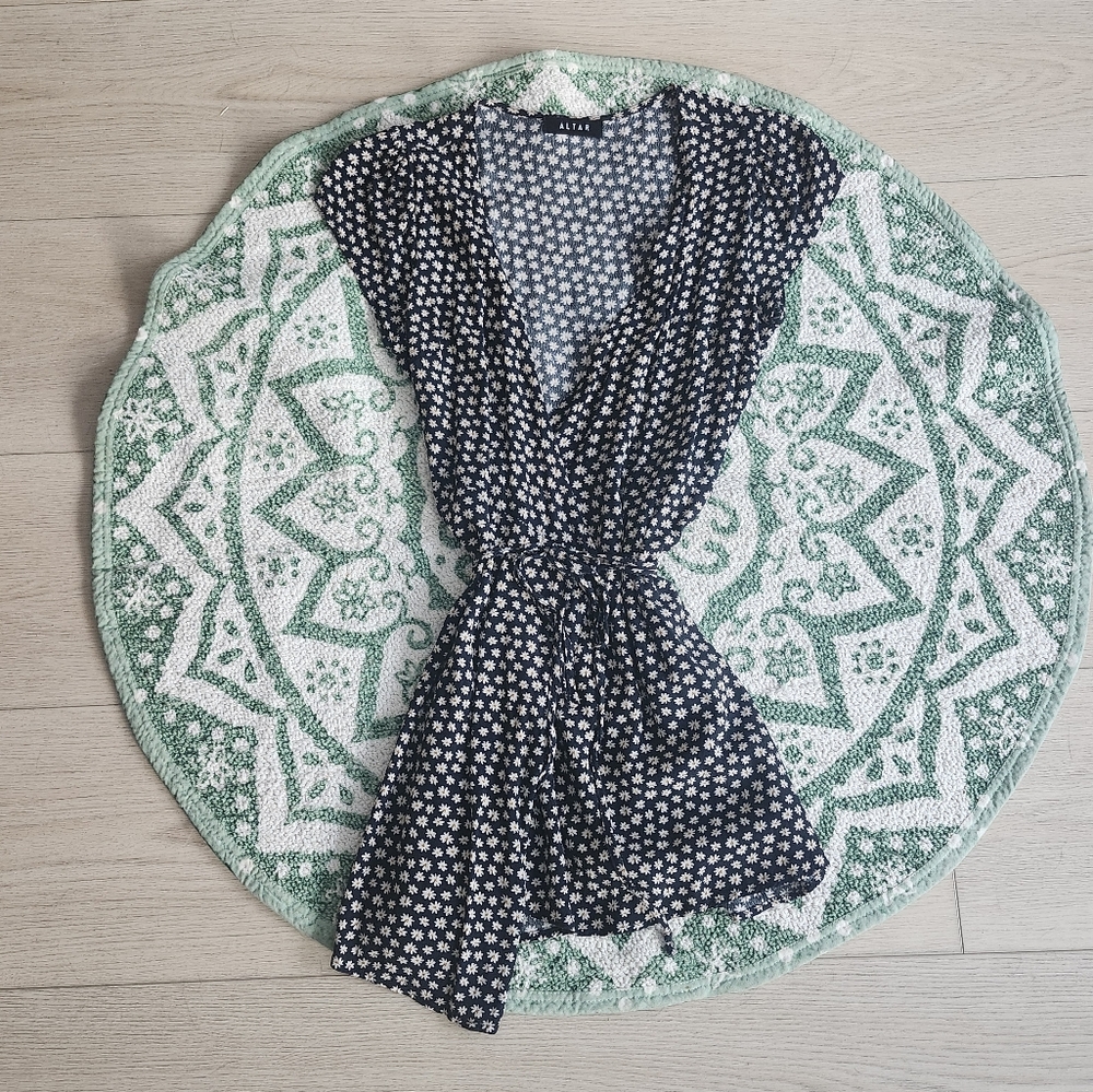 Daisy wrap dress - Picture 6 of 12